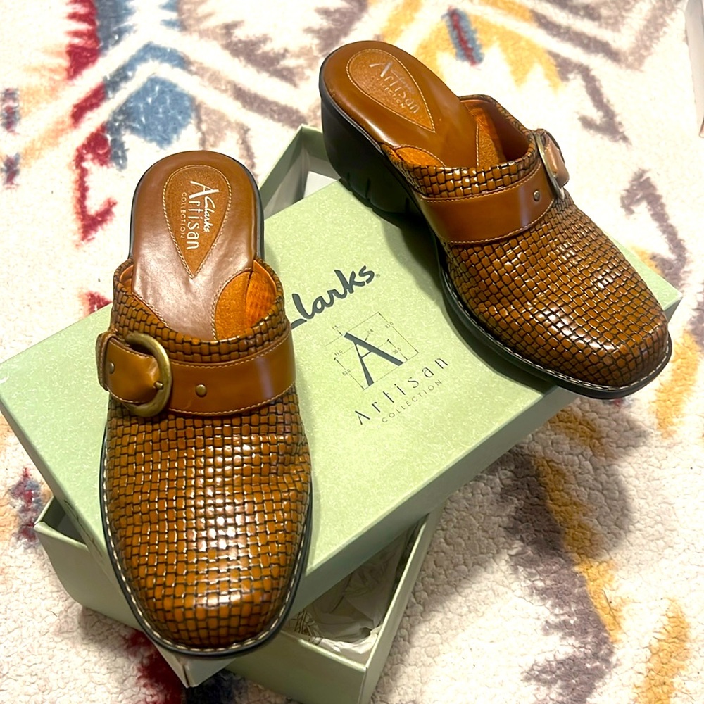 Clarks Artisan Brown Women's Shoes